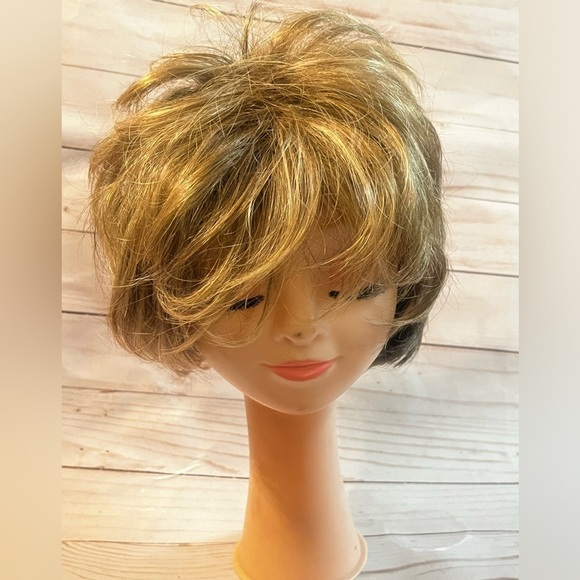 Paula Young Pixie short wig SF12 #28 Average 0117 Full Cap - Picture 1 of 10